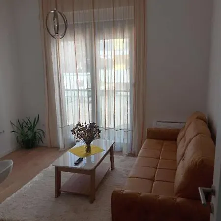 Platan-2 * Trebinje